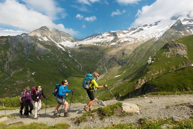 1 day CARPATHIAN PEAKS & CHALETS hike - Key points to know before you go