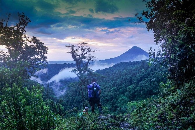 2-Day Extreme Nature Hike from La Fortuna to Monteverde - Day one: six hours into the La Fortuna rainforest
