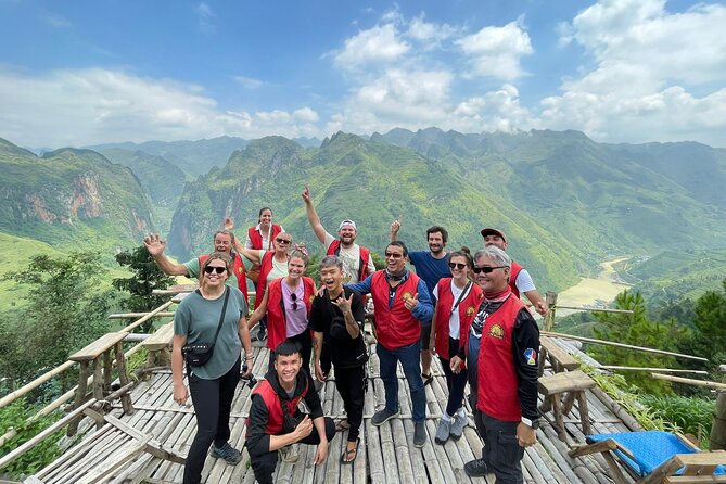 3 Days Small Group Trekking And Motorbike Combine + Private room - Day two: Tham Ma Road, the Hmong King Palace, and the China border