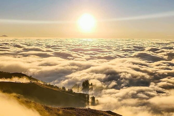 3D/2N Rinjani trekking summit,lake and hot springs. - The hot springs and the climb to Senaru Rim