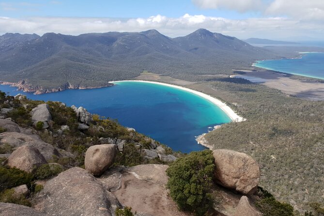 4 Day Wild Tasmania Tour / Wildlife, Nature, Hiking / Inc. Accom - Why this four-day Tasmania loop works