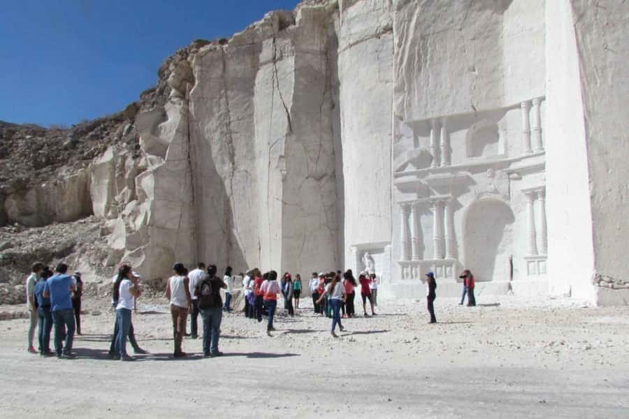 4-hour excursion: Sillar Route with Hiking in Culebrillas - Añashuayco Quarry after about 45 minutes