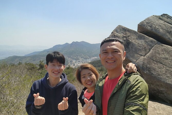 4-Hours Hiking and Tasting Rice Wine in the Mountain of Busan - The mountain village meal and makgeolli