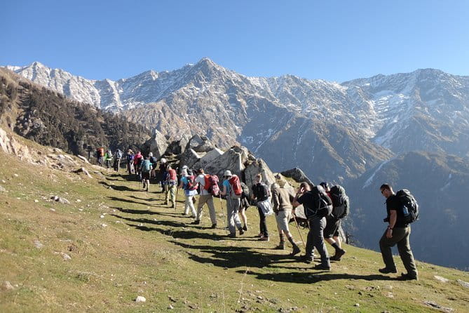 7 Days Dharamsala - Dalai Lama home Trek - Day 6: A grassy ridge and the descent toward Bhagsu Nallah