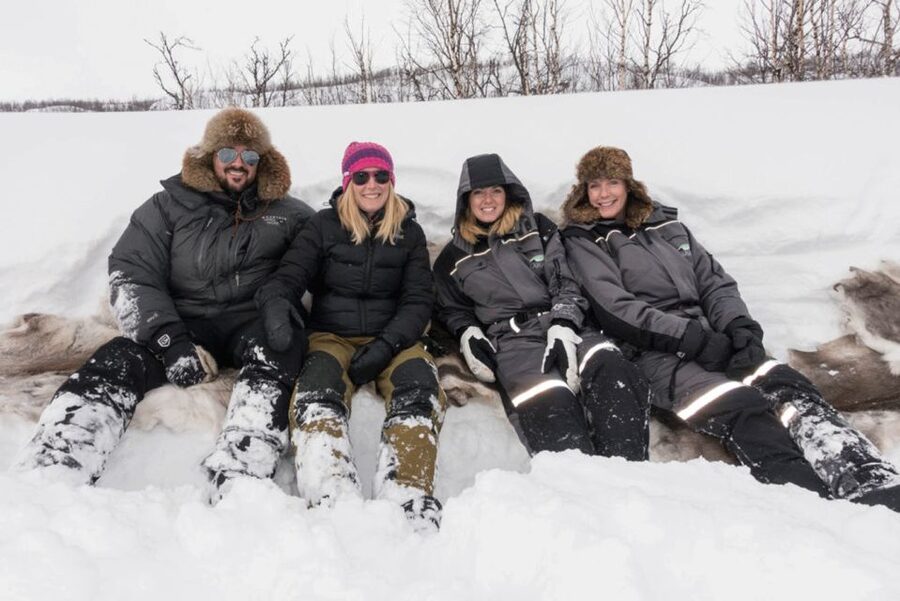 Abisko: Wilderness Snowshoe Hike - Reading tracks instead of chasing animals