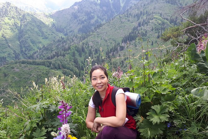 ALmaty mountains hiking tour - Alma-Arasan is the easiest place to start