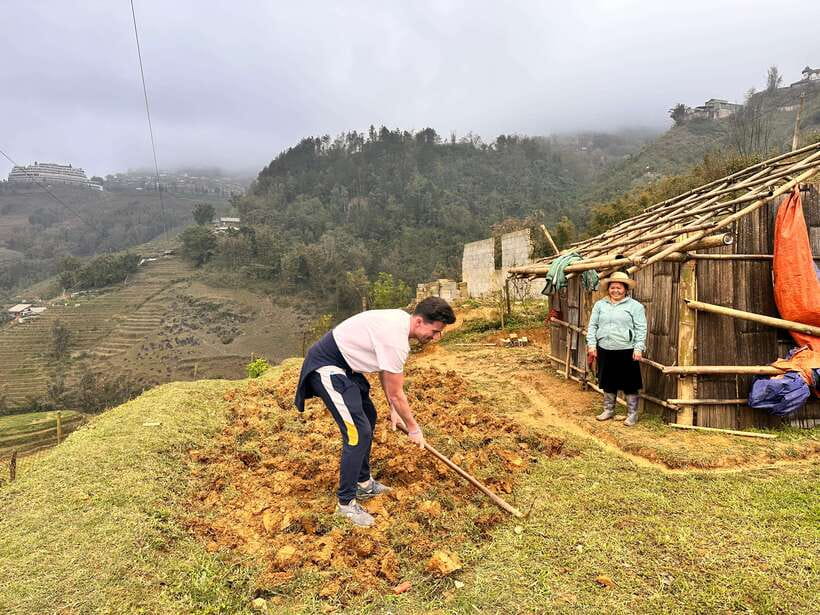 AUTHENIC 2D1N Trek & Bungalow Retreat with Dinh Hmong Family - Day 2: Bamboo forest, Giang Ta Chai waterfall, and Red Dao culture
