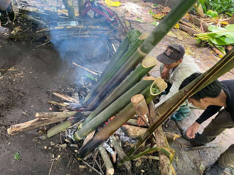 Authentic trek only walk in Chiang Rai jungle - Tea plantations and open views