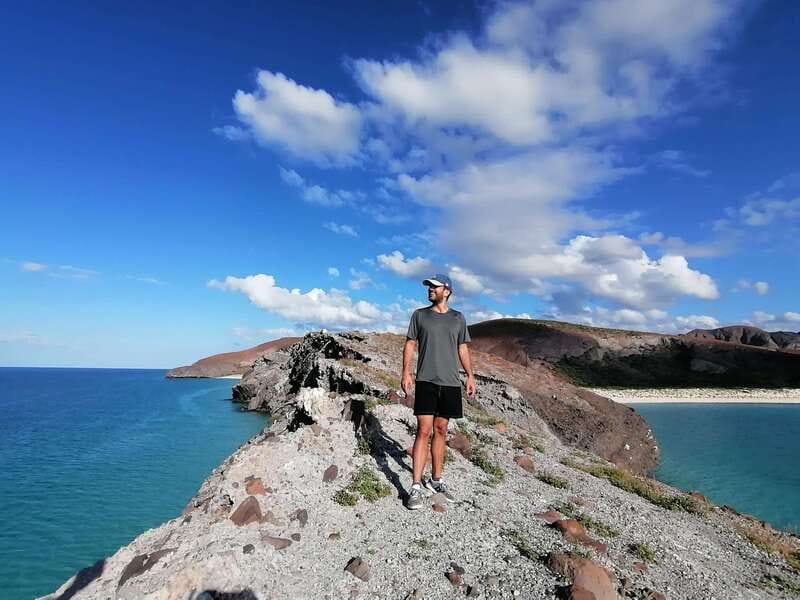 Balandra Adventure: Hike, Kayak, and Snorkel - Meeting the guides before Balandra opens