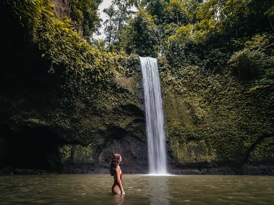 Bali: Mount Batur Sunrise Hike and Hidden Waterfall - Walking the crater rim and black lava slopes