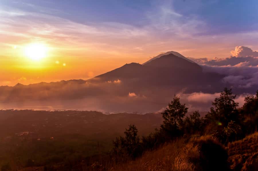Bali: Mount Batur Sunrise Hike with Breakfast & Hot Spring - Sunrise, crater views, and the coldest part of the morning