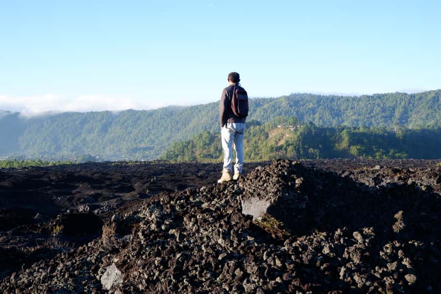 Bali: Mount Batur Sunrise Trek with A Female Guide - Why Mount Batur works as a sunrise hike