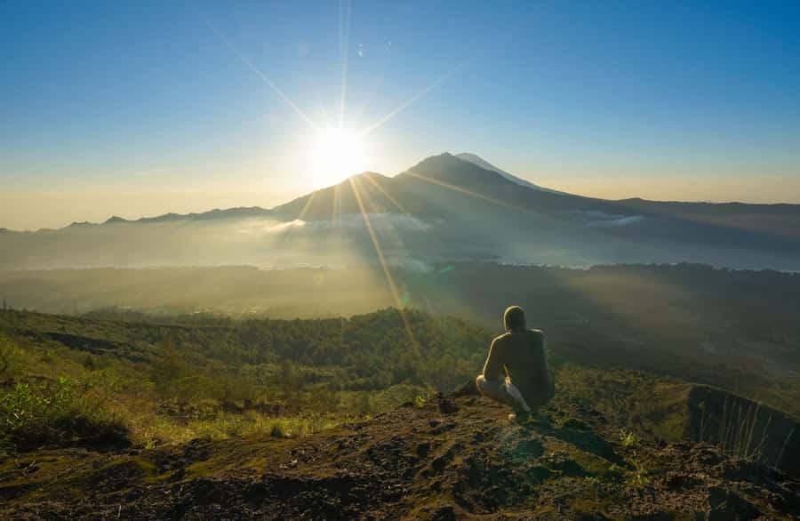 Bali: Mount Batur Sunset Trek with Picnic - Why the sunset timing works so well