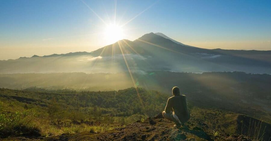 Bali: Mount Batur Sunset Trek with Picnic - Reaching the summit before sunset