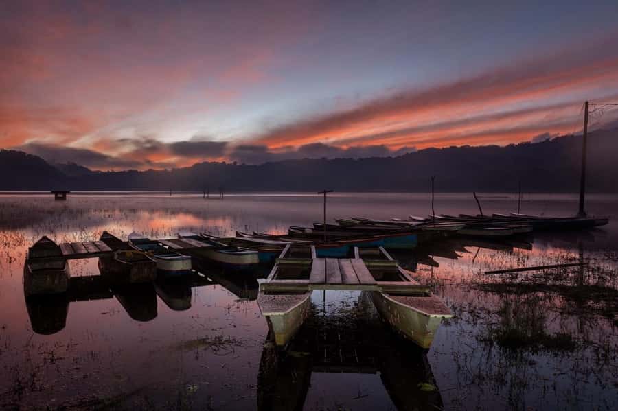 Bali: Munduk Waterfalls Trek, Twin Lakes and Temple Tour - Finding Ulun Danu Tamblingan Temple