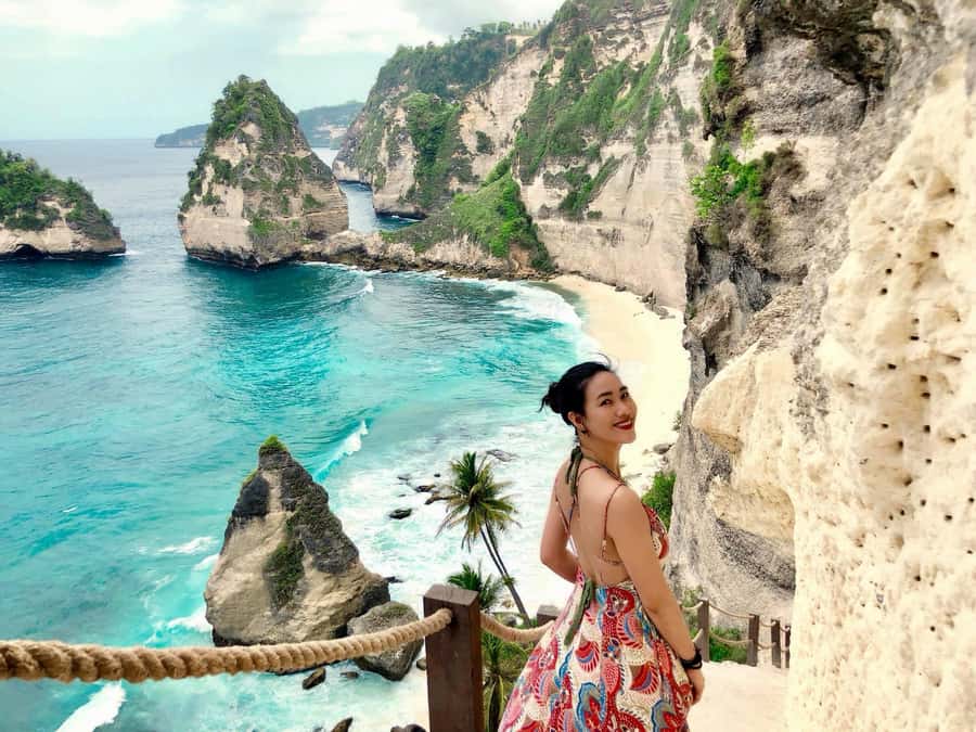 Bali/Nusa Penida: Island Beach Highlights Swim & Hike Tour - Diamond Beach, stairs, swimming, and white sand
