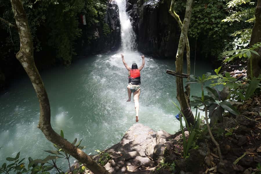 Bali: Sambangan Waterfalls Trekking, Sliding, & Jumping Trip - Meals, Basecamp, and the Practical Details