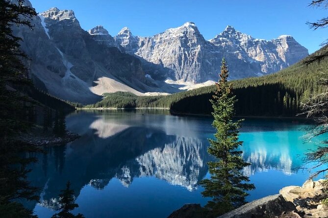 Banff/Canmore Moraine Lake & Lake Louise– Hike, Canoe or Sightsee - Moraine Lake: give the Rockpile more than a quick photo