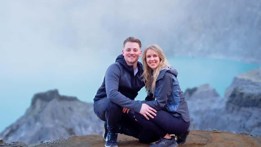 Banyuwangi: Ijen Crater Bluefire and Sunrise Guided Trek - Key points at a glance
