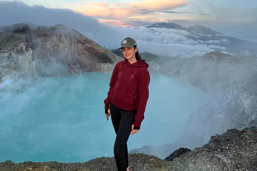 Banyuwangi: Mt. Ijen Sunrise Hike with Pickup & Health Check - The midnight pickup and required health check