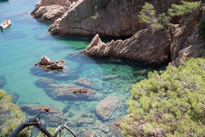 Barcelona: Costa Brava Easy Hike, Snorkel, Cliff-Jump & Meal - Walking through S’Agaró’s elegant seaside setting