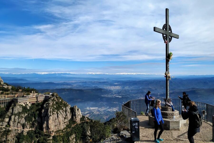 Barcelona: Montserrat Monastery & Hiking Off the Beaten Path - Who should book this hike?