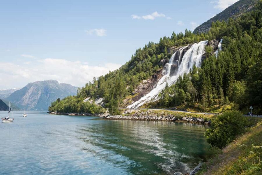 Bergen: Easy Hike to Bondhus Glacier Lake & Rosendal Visit - The second ferry and the road toward Steinsdalsfossen