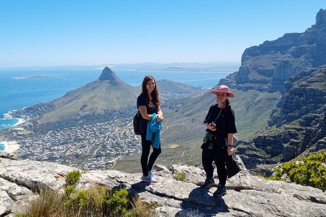 BEST of Table Mountain! Exhilarating Full-day Guided Hike - Tranquillity Cracks and the Board rock formation