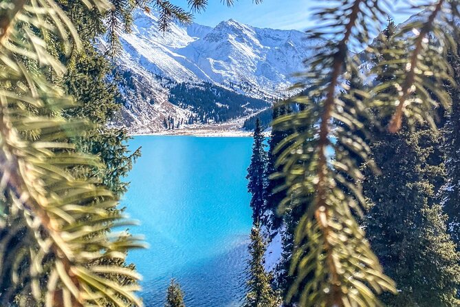 Big Almaty Lake tour by hiking - Reaching the turquoise water