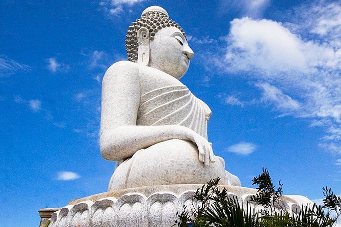 Big Buddha Jungle Trekking and Temple tour with Lunch - The jungle climb: 1.5 to 2 kilometers uphill