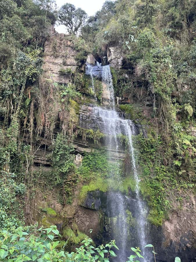 Bogota: Hike to La Chorrera Waterfall, El Chiflón and Guadalupe Hill - Leaving Bogotá for the Eastern Cordillera
