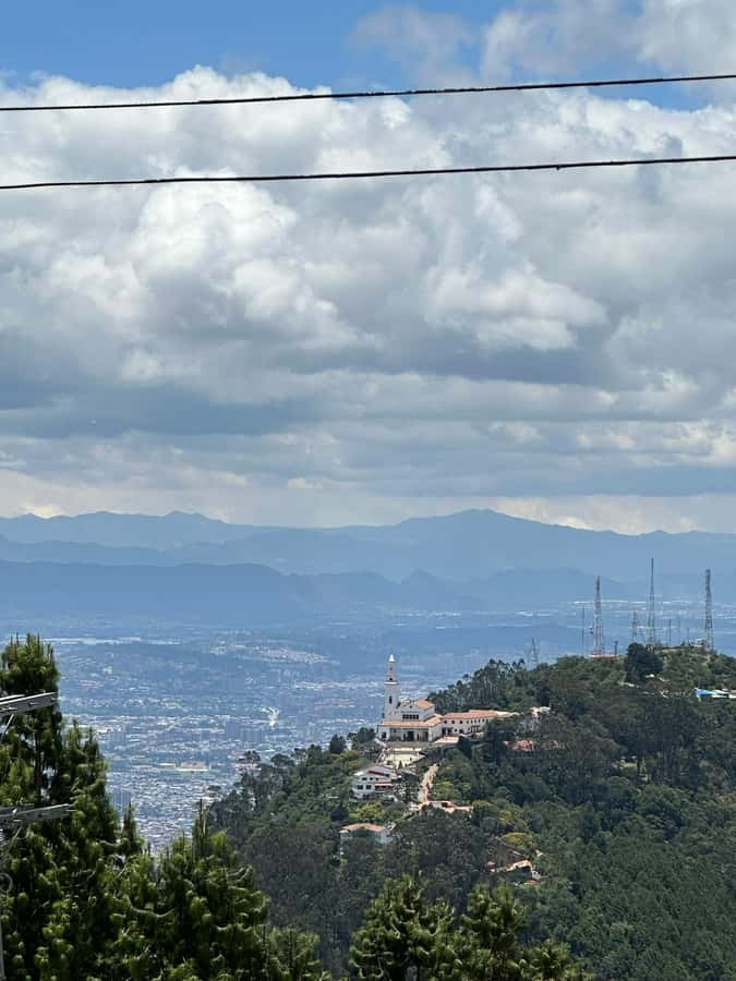 Bogota: Hike to La Chorrera Waterfall, El Chiflón and Guadalupe Hill - Who will enjoy this day most