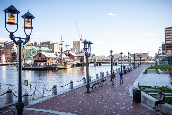 Boston Seafood & Freedom Trail Walking Tour - The State House and Beacon Hill’s red brick streets