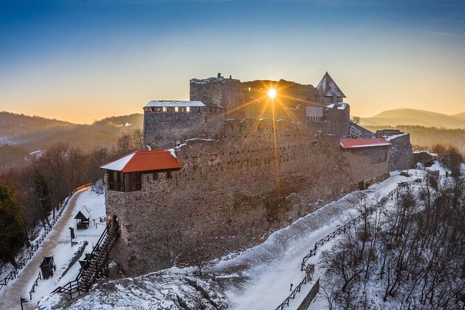 Budapest Hike to Visegrád Castle w or wo Sauna/Danube beach - Arriving Above the Danube Bend