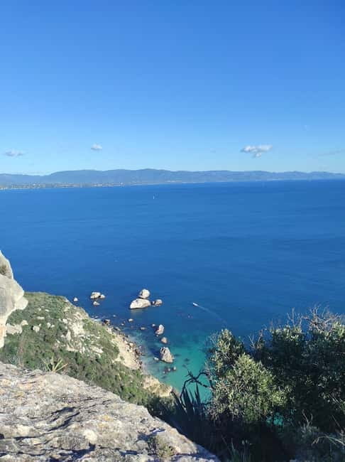 Cagliari: Bike & Hike Tour - From La Marina to the waterfront