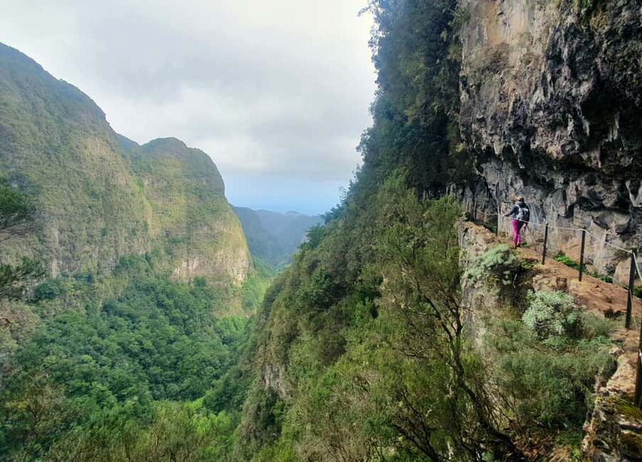 Caldeirão Verde: Levada Caldeirao Verde Hiking Transfer - What the $39 price really covers