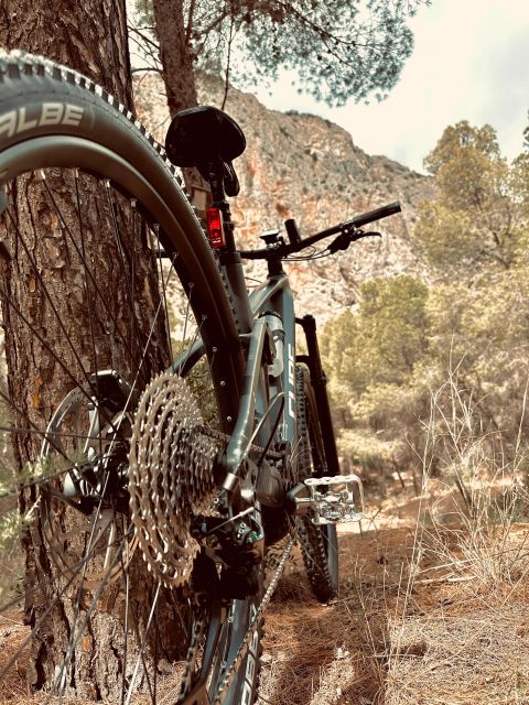 Caminito del Rey Full Experience+ 2-Hour E-Bike guided Tour - The 45-minute break at La Garganta