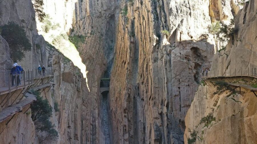Caminito del Rey: Trekking Tour with Hiking Guide - Why the Caminito del Rey feels so different