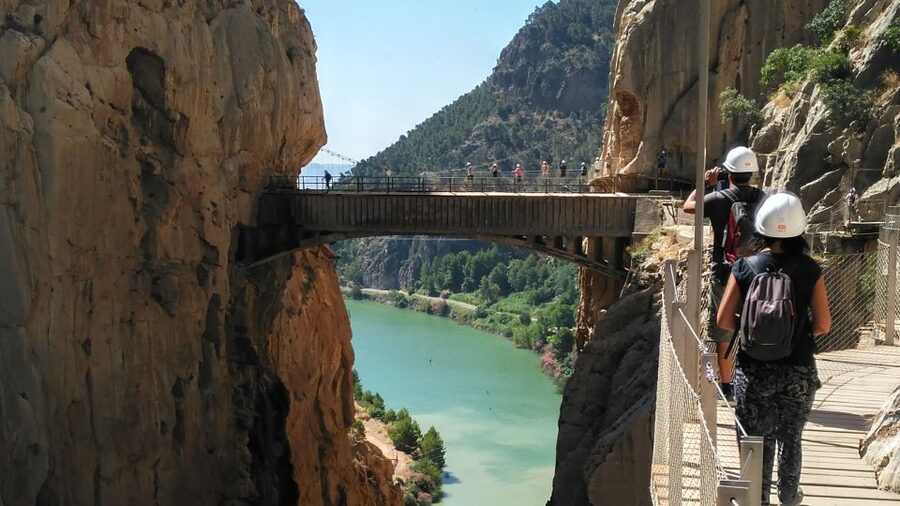 Caminito del Rey: Trekking Tour with Hiking Guide - Timing, pace, and the finish at Acceso Norte