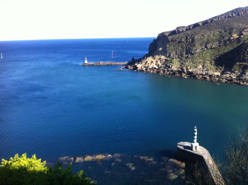 Camino de Santiago hike in San Sebastian - Following the Camino markers toward Pasaia