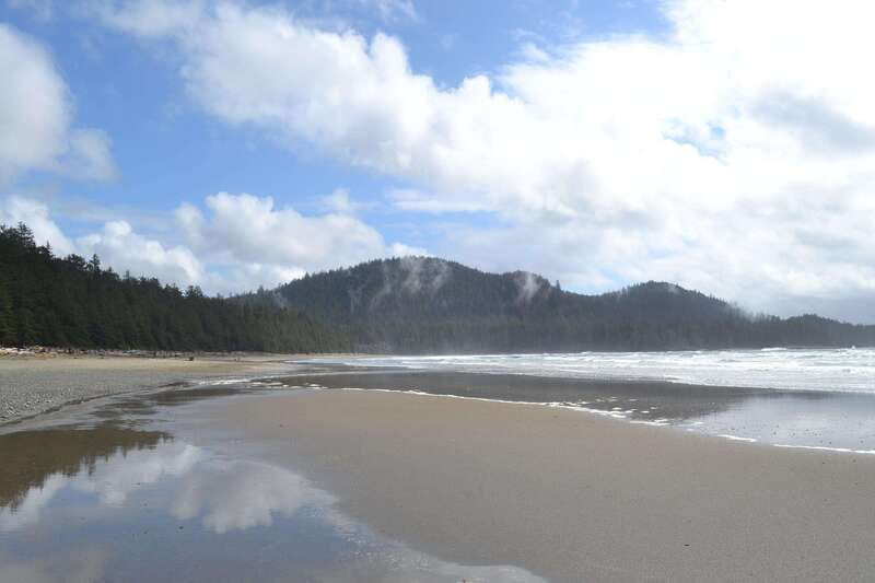 Cape Scott: San Josef Bay Day Hike with Scenic Drive - Lunch, snacks, and a relaxed middle of the day