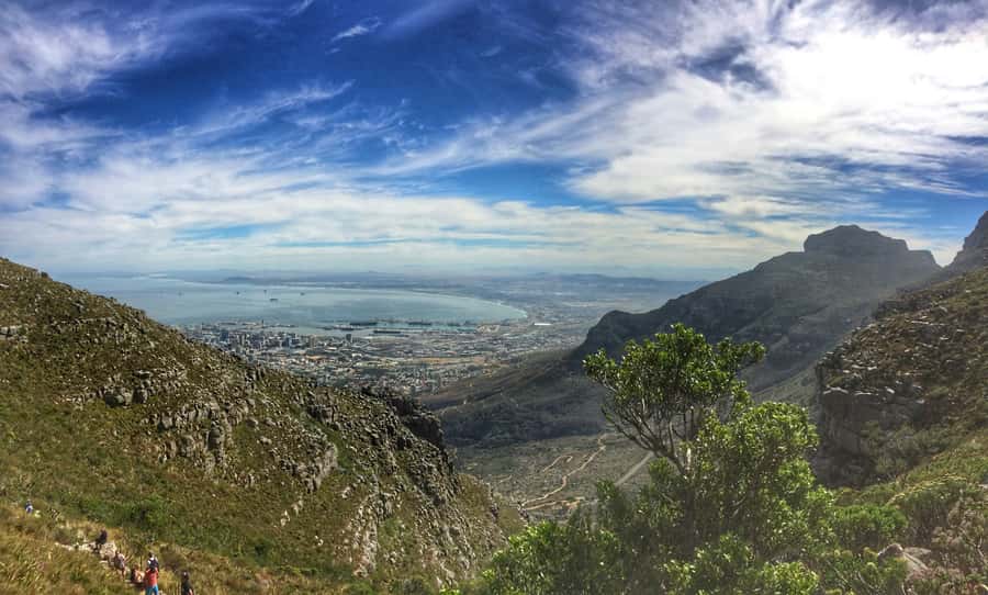 Cape Town: 3-Hour Table Mountain Hike via Platteklip Gorge - The views open toward Cape Town and Table Bay