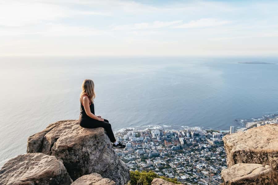 Cape Town: Guided Lion's Head Hike at Sunrise or Sunset - Sunset over the Atlantic Ocean
