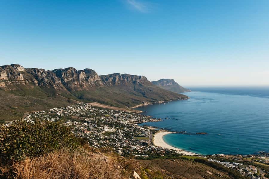 Cape Town: Lion's Head Guided Hike at Sunset - What the guides add to the experience