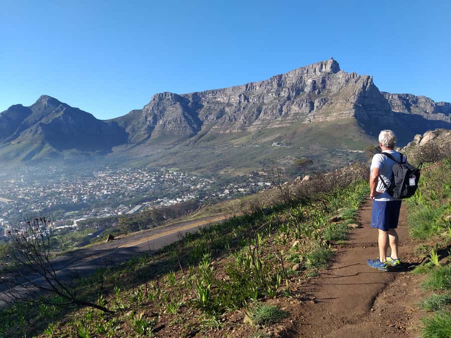 Cape Town: Lion's Head Sunrise Hike - What the $93 price includes