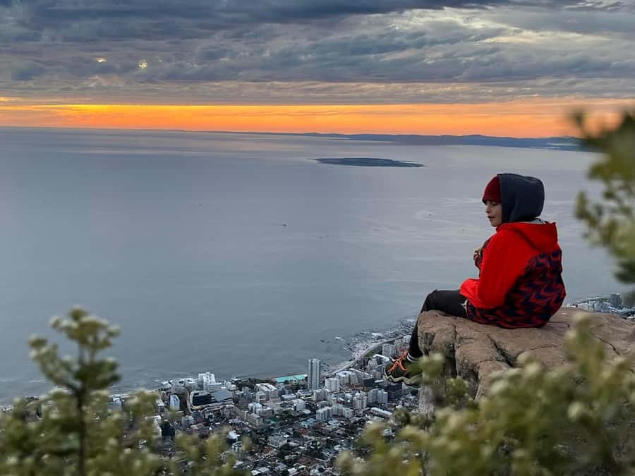 Cape Town: Lion's Head Sunrise or Sunset Hike - Pickup, meeting points, and what you carry