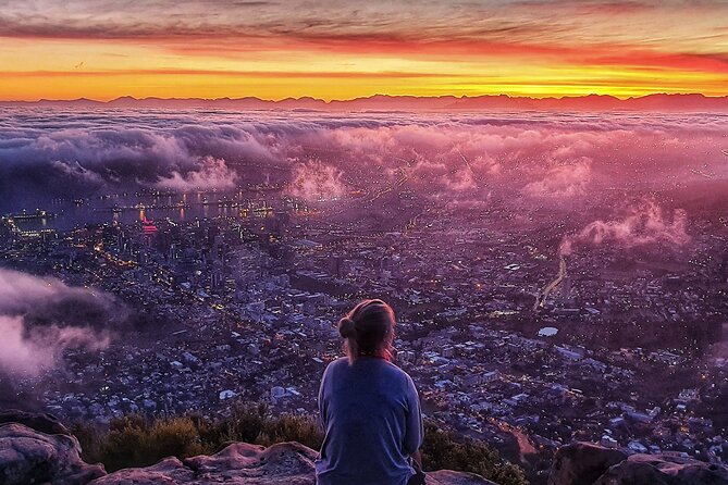 Cape Town: Lion's Head Sunrise/Sunset Hike - Sunset over the Atlantic, then a careful return