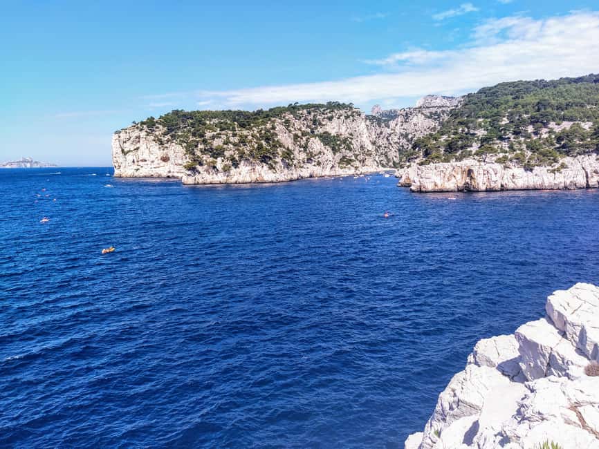 Cassis : Hiking Tour 2 Calanques with swimming - Who will enjoy this Cassis experience most