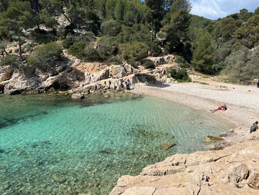 Cassis : Hiking Tour 2 Calanques with swimming - Port-Miou: a long inlet with an industrial past