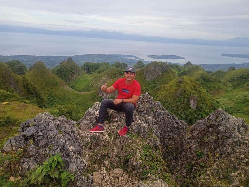 Cebu: Osmeña Peak hike and Sardines Run Snorkel adventure - Two Cebu worlds in one long morning